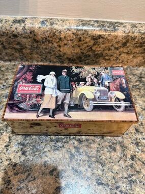 Coca Cola Vintage Tin